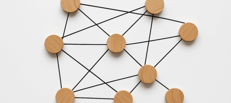 ¿Qué es el Networking y cómo puedo establecer contactos de forma eficaz?