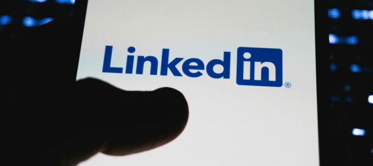 ¿Cómo optimizar mi perfil de LinkedIn para que me encuentren los recruiters?